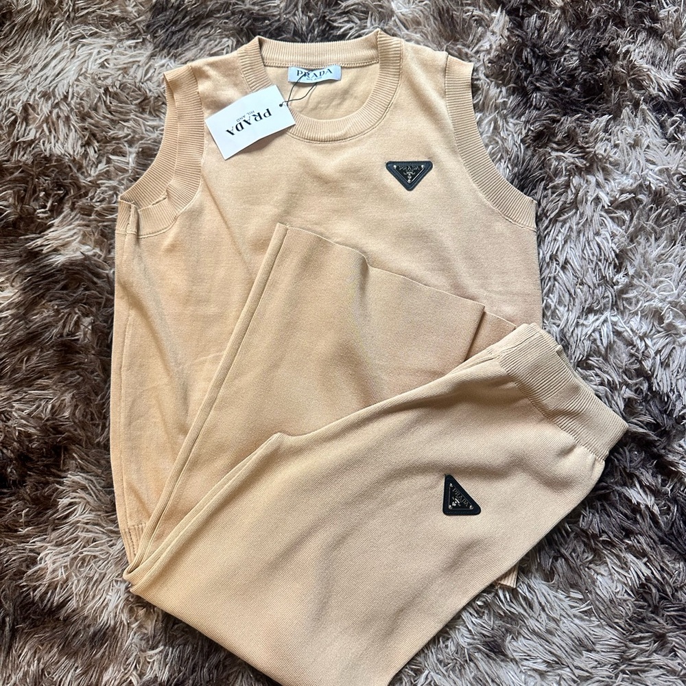 NWT Fashion WOMENS Camel color 2 pc loungewear set